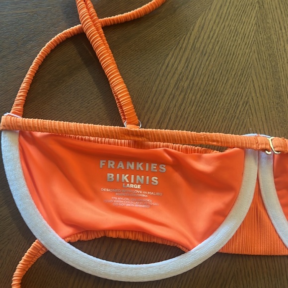 Frankie’s Enzo Plisse Ribbed Bikini - Picture 8 of 16